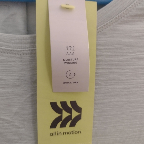 Women's All in motion top size M - Picture 7 of 13